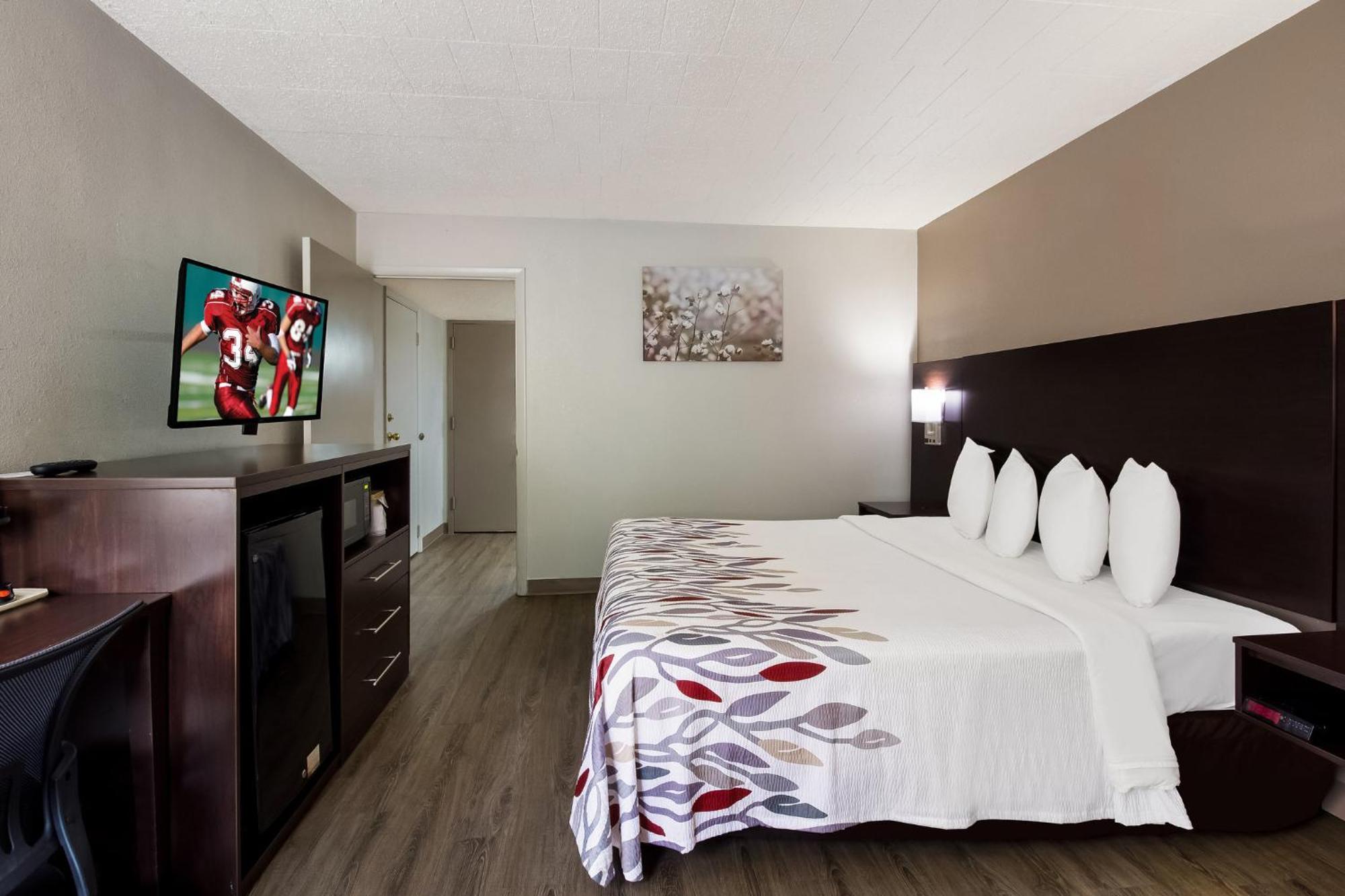 Red Roof Inn New Stanton Εξωτερικό φωτογραφία