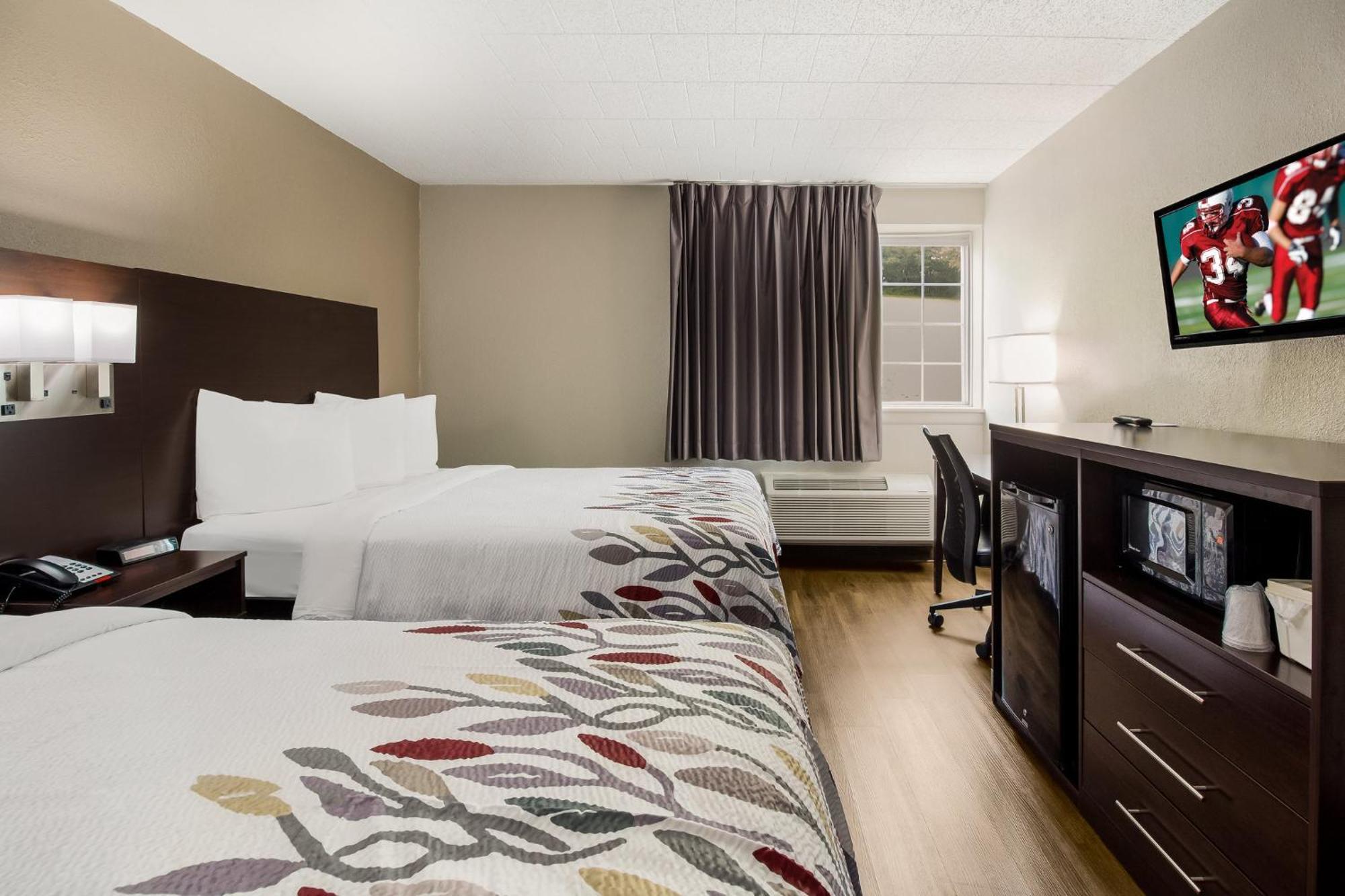 Red Roof Inn New Stanton Εξωτερικό φωτογραφία