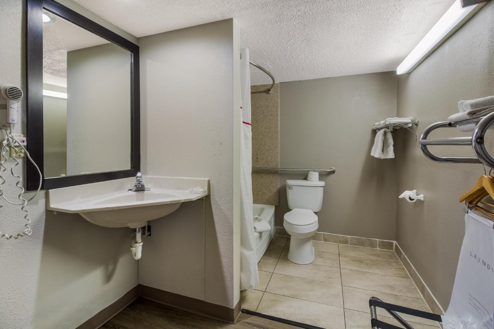 Red Roof Inn New Stanton Εξωτερικό φωτογραφία