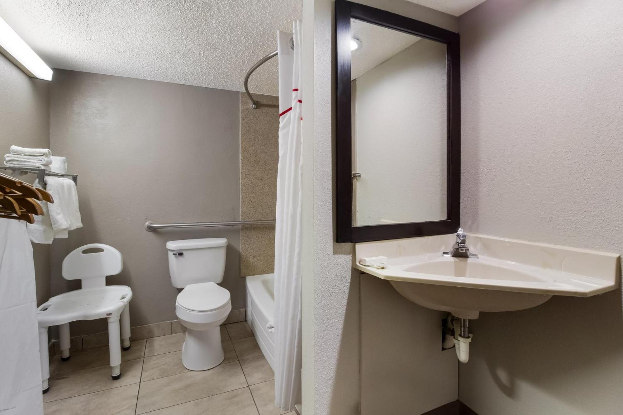 Red Roof Inn New Stanton Εξωτερικό φωτογραφία