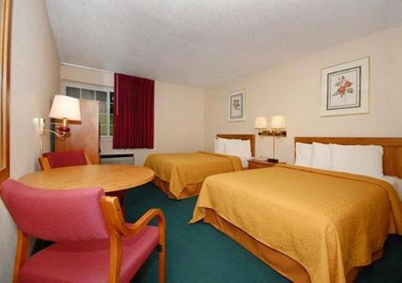 Red Roof Inn New Stanton Εξωτερικό φωτογραφία