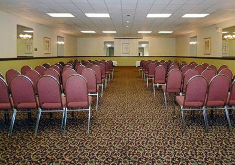 Red Roof Inn New Stanton Εξωτερικό φωτογραφία