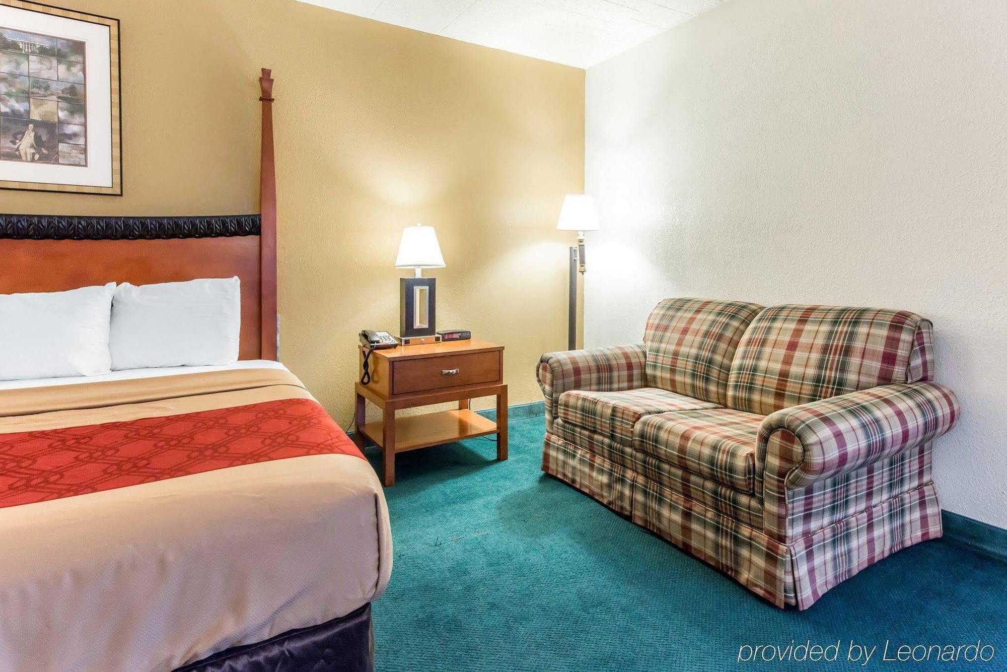 Red Roof Inn New Stanton Εξωτερικό φωτογραφία