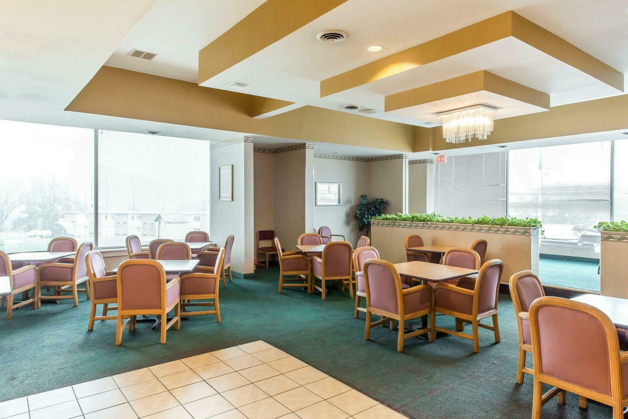 Red Roof Inn New Stanton Εξωτερικό φωτογραφία